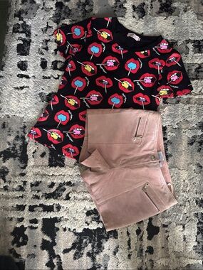 What’s poppin Fashion Tee